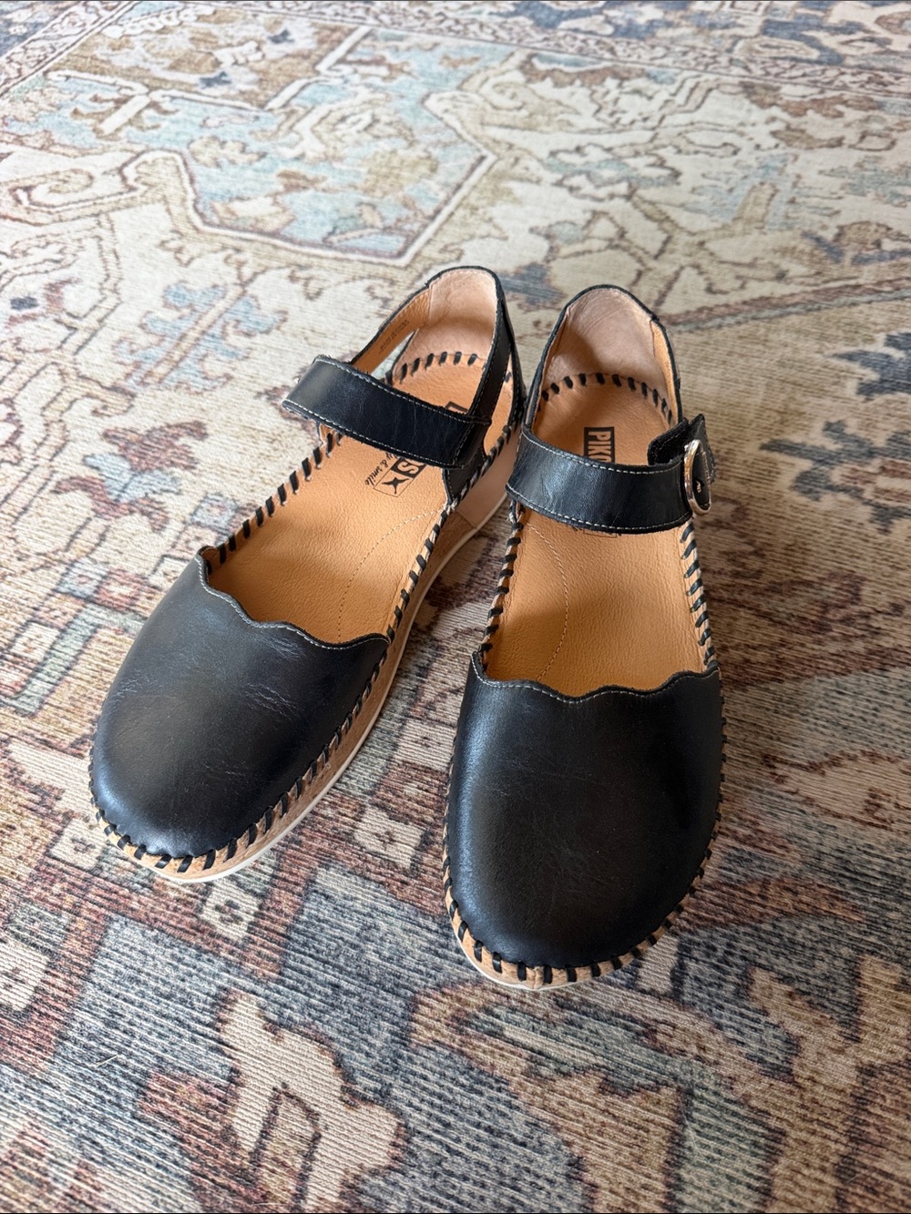 PIKOLINOS Marina Black Leather Wedges
